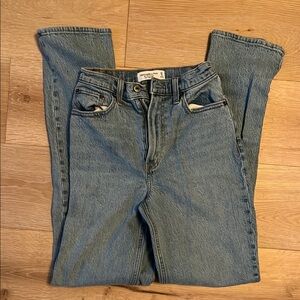Abercrombie Curve Love Leg Jeans
